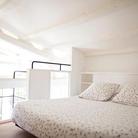 Apartamento XVIII Century Gem With Magnificent Views Of The Harbour With A Private Garage Saint-Martin-de-Ré Exterior foto