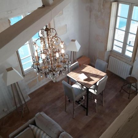 Apartamento XVIII Century Gem With Magnificent Views Of The Harbour With A Private Garage Saint-Martin-de-Ré Exterior foto