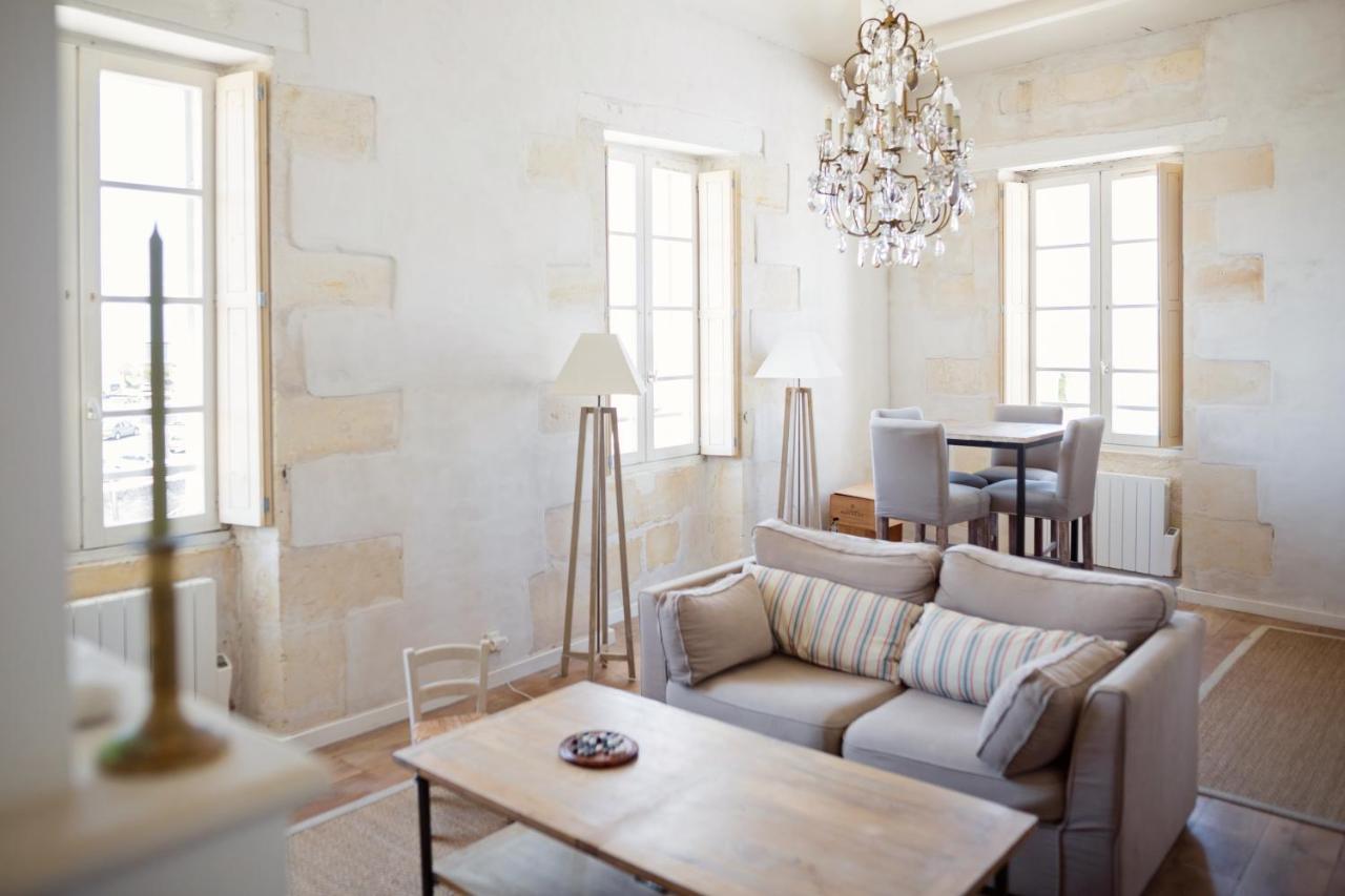 Apartamento XVIII Century Gem With Magnificent Views Of The Harbour With A Private Garage Saint-Martin-de-Ré Exterior foto