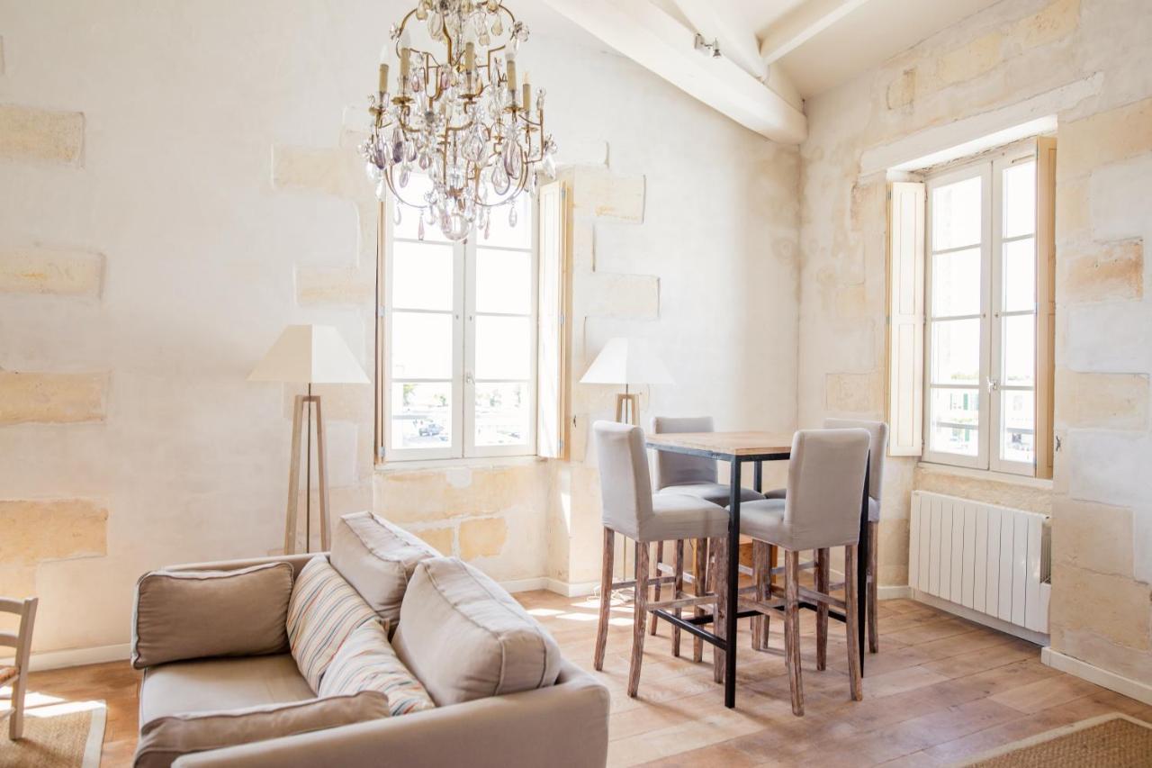 Apartamento XVIII Century Gem With Magnificent Views Of The Harbour With A Private Garage Saint-Martin-de-Ré Exterior foto
