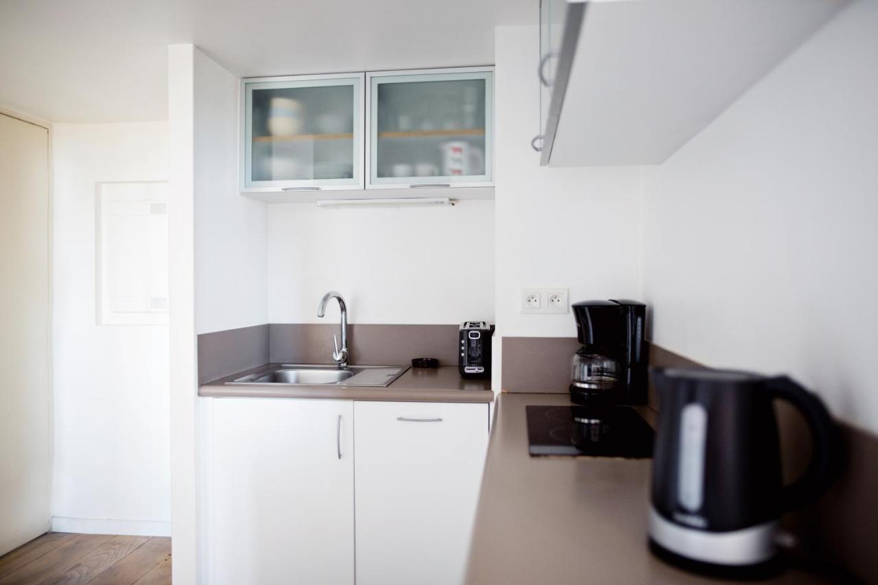Apartamento XVIII Century Gem With Magnificent Views Of The Harbour With A Private Garage Saint-Martin-de-Ré Exterior foto