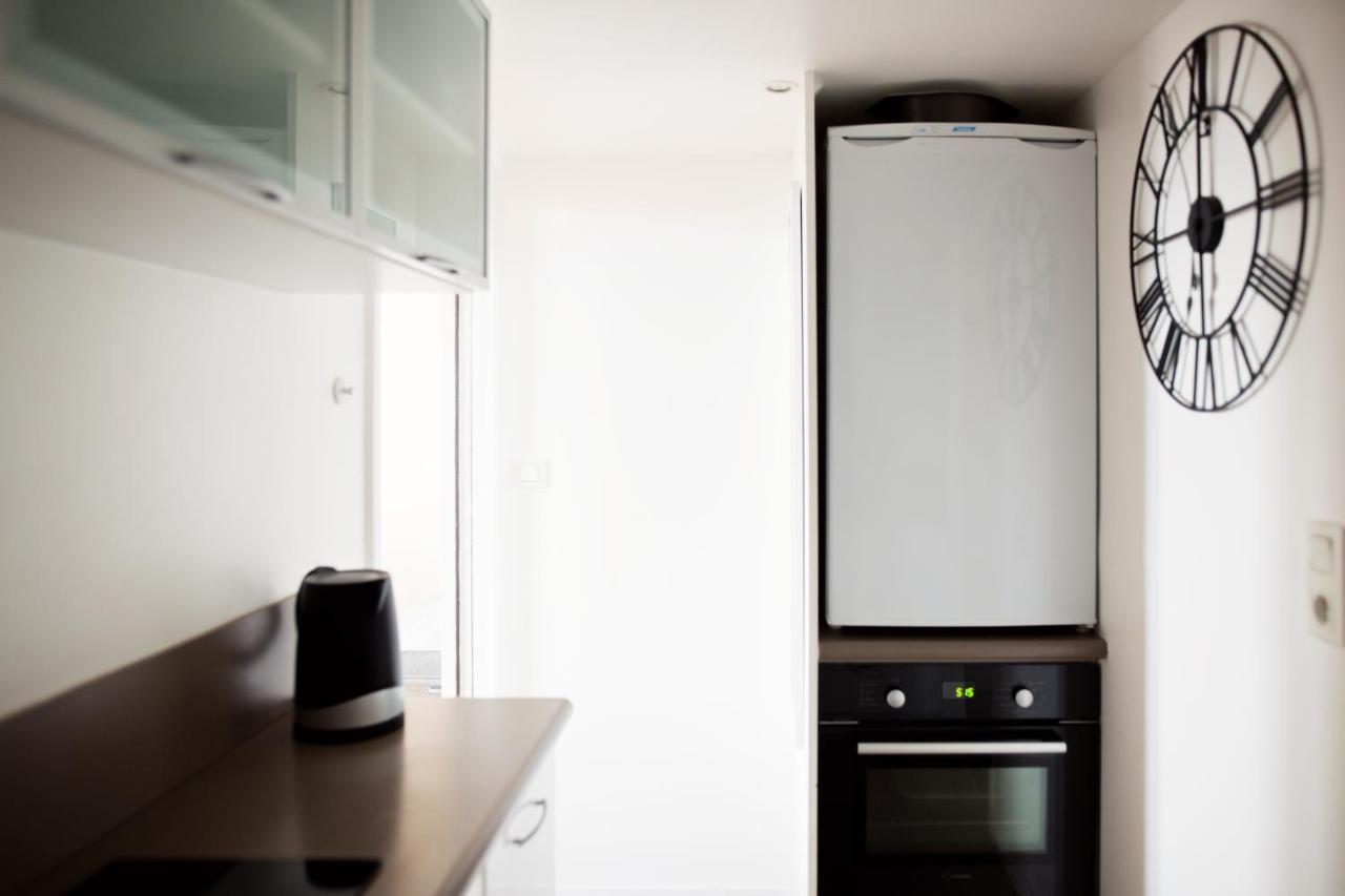 Apartamento XVIII Century Gem With Magnificent Views Of The Harbour With A Private Garage Saint-Martin-de-Ré Exterior foto